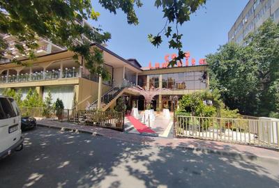 Spațiu comercial, de 2,000 mp, în Titan - 3