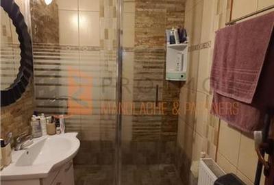 Apartament cu 2 camere semidecomandat, mobilat în Micro 3 - 16