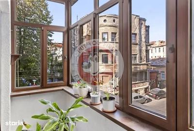 Apartament cu 4 camere decomandat în Calea Victoriei