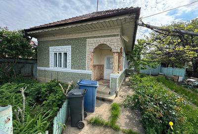 Casă cu 4 camere cu Teren 1200 Mp în Dărmănești - 2