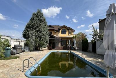 Casă cu 7 camere cu Teren 1200 Mp în Central