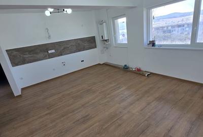 Apartament cu 3 camere în Baciu - 1