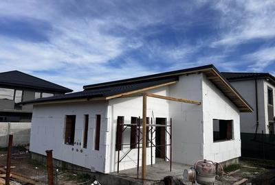 Casă cu 2 camere în Berceni