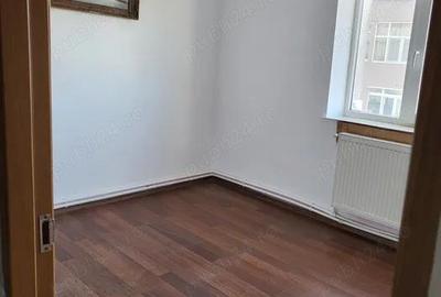 Apartament decomandat cu 3 camere, 2 bai ZONA CENTRALA - 3