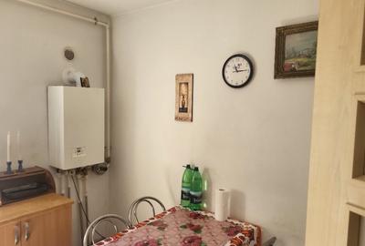 Inchiriez apartament 2 camere Micro 1 - 10