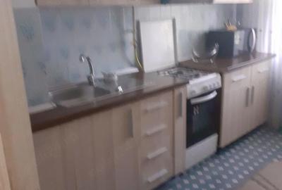 Apartament cu 3 camere decomandat în 5 Călărasi - 2