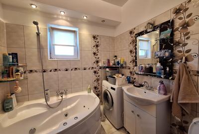 Apartament cu 2 camere decomandat, mobilat în Florești - 9