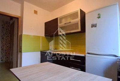 Apartament cu 3 camere semidecomandat în Miorița - 4