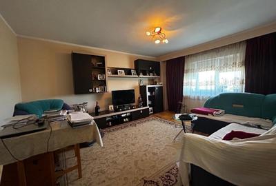 Apartament cu 3 camere decomandat în Tomis Nord - 2