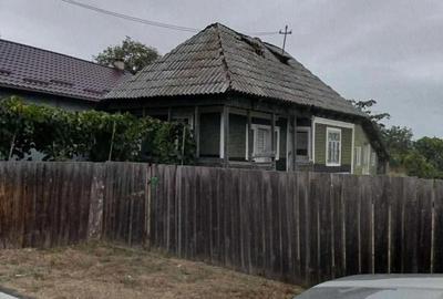 Casă în Săvinești