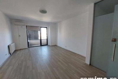 Bd. MAMAIA, spatiu BIROURI, 103 mp., compartimentat 4 birouri, oficiu - 2