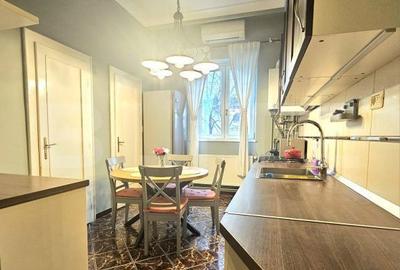 Apartament cu 4 camere în Central
