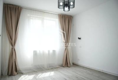 Apartament cu 3 camere decomandat în Sebastian