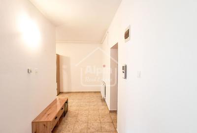 Garsonieră decomandată, mobilată în Tractorul - 5