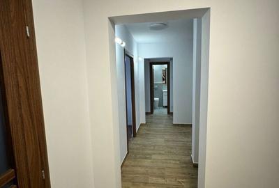 Apartament cu 3 camere în Podu Roș - 7