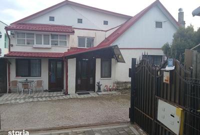 Casă cu 4 camere cu Teren 187 Mp în Central - 2