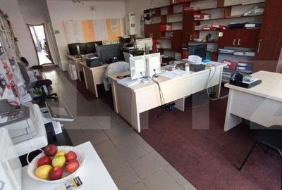 Spațiu comercial, de 71 mp, în Central - 2
