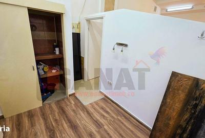 Spațiu comercial, de 107 mp, în Central - 18