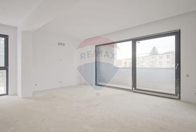 Apartament cu 2 camere decomandat în Centrul Civic - 2