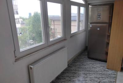 Apartament cu 3 camere decomandat, mobilat în Ultracentral - 9