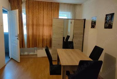 Garsonieră semidecomandată în Central - 2