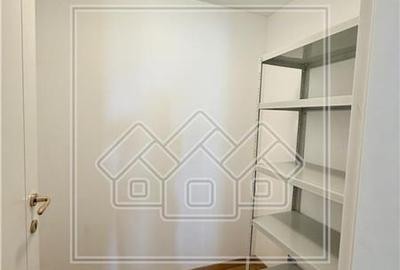 Apartament cu 3 camere decomandat în Calea Dumbrăvii - 16