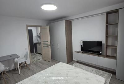 Garsonieră semidecomandată în Titan - 1