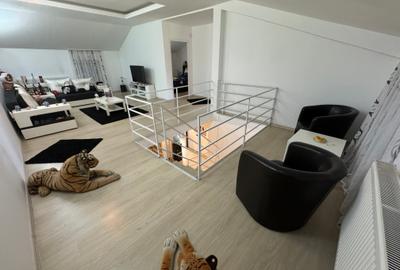 Casa versatila mobilata-utilata. 16 cam. 6 bai. 3 bucatari. Util 310mp - 34