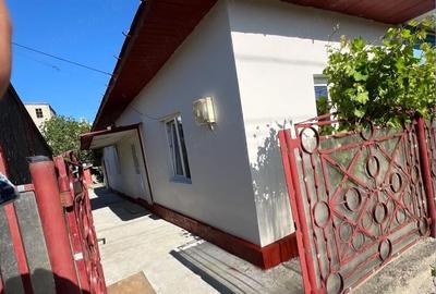 Casă cu 4 camere cu Teren 400 Mp în Central - 5