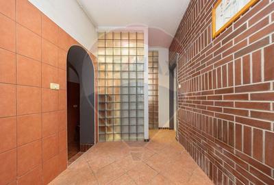 Spațiu comercial, de 39 mp, în Centrul Istoric - 8