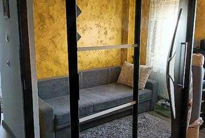Apartament cu 2 camere semidecomandat în Micro 14 - 1