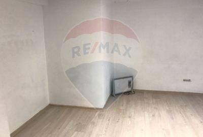 Spatiu Comercial/Birou de Inchiriat - Strada Inginerilor Tei - 3