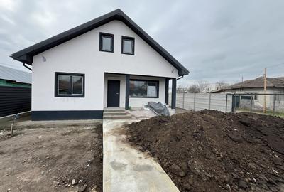 Casă individuală cu 3 camere cu Canalizare în Valu lui Traian - 1