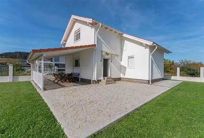 Noua vila cu:terasa,curte si gradina asezonata,garaj2X,cadru armonios, Sanpetru, - 36