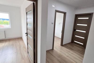 Apartament cu 2 camere decomandat în Km 5 - 2