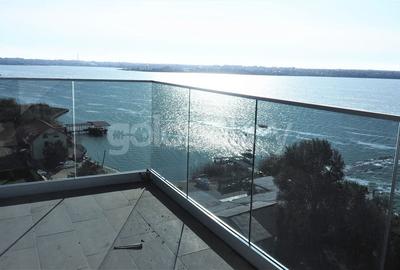 Apartament cu vedere la lac