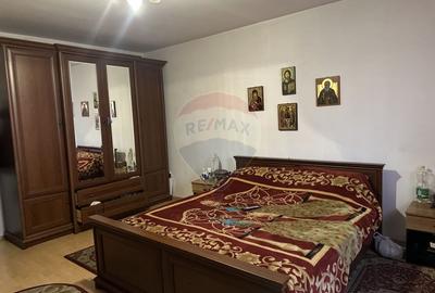 Casa / Vila cu 5 camere de vanzare - 2