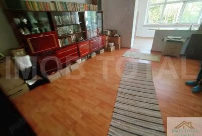 Casă cu 6 camere în Central - 12