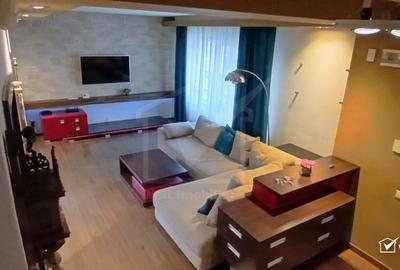 Duplex cu 4 camere cu Canalizare în Florești