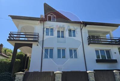 Casa / Vila cu 4 camere de vanzare - 7