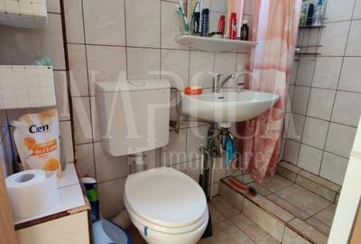 Casă individuală cu 6 camere cu Canalizare în Iris - 14