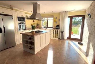 Casă cu 4 camere în Mănești - 2