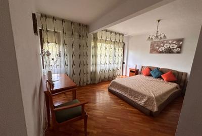 Apartament cu 2 camere decomandat în Central - 1