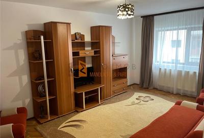 Apartament cu 3 camere decomandat, mobilat în Unirii Sud