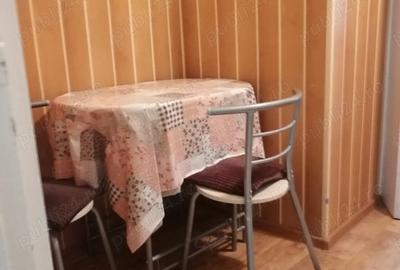 Garsonieră decomandată în Nord