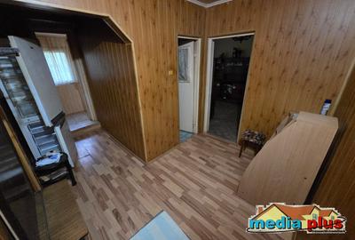 Apartament cu 2 camere semidecomandat în Micro 19
