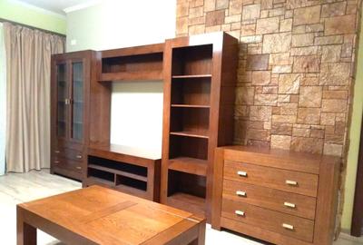 Apartament cu 2 camere decomandat, mobilat în Central