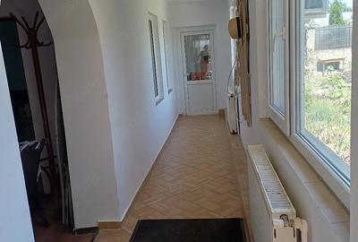 Casă cu 2 camere cu Teren 300 Mp în Central - 1
