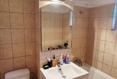 Apartament cu 3 camere decomandat în Sărari - 10