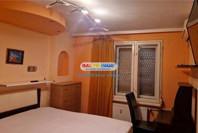 Apartament cu 4 camere semidecomandat, mobilat în Gorjului